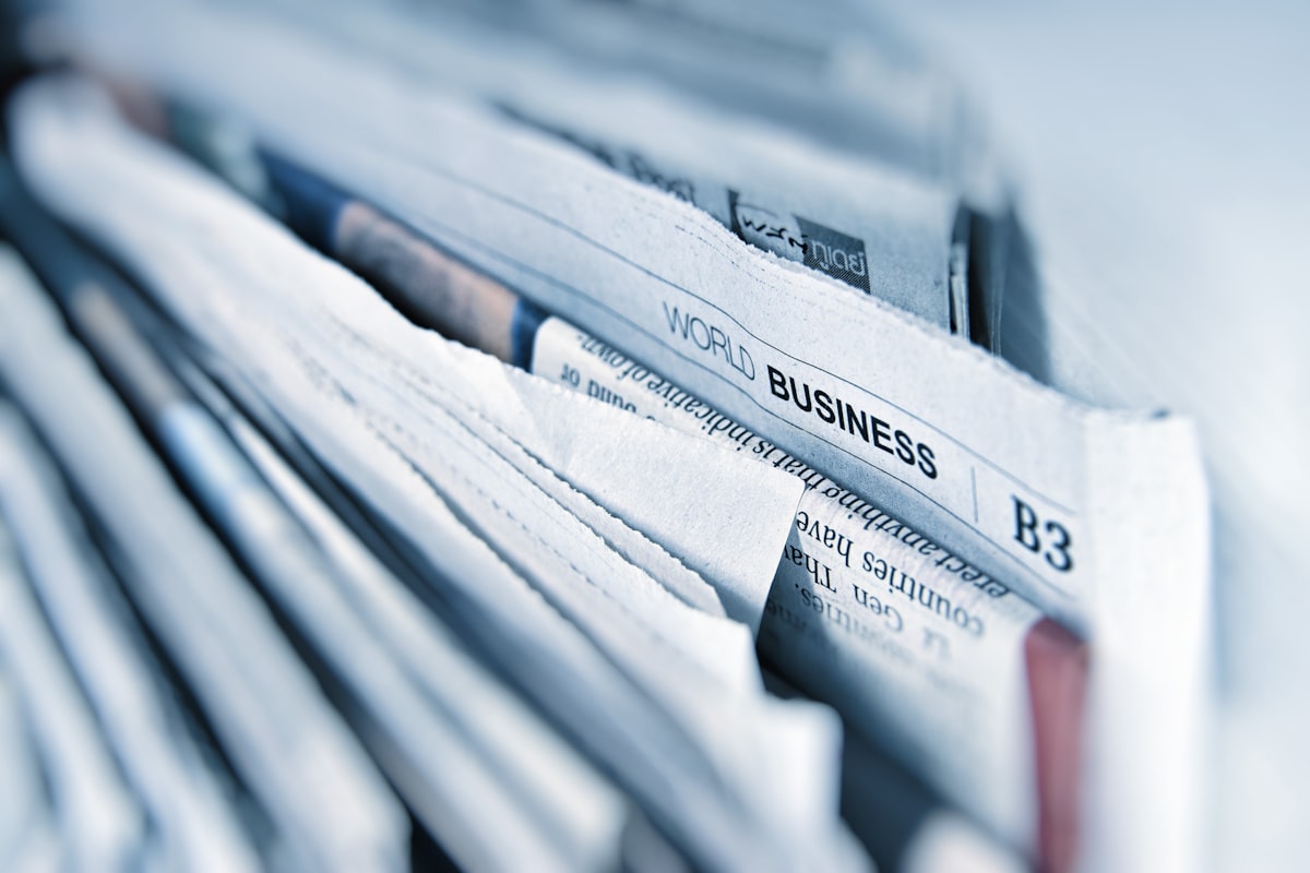 Newsprint and screens side by side